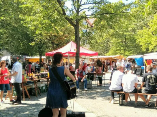 Wir sind da, wo die Musik spielt! - 